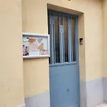 Entre Arenes Et Maison Carree P1 شقة