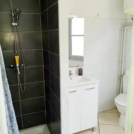 Entre Arenes Et Maison Carree P1 Nîmes